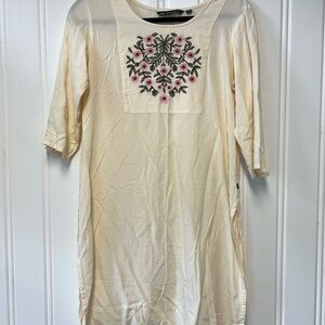 Avaasa Cream Tunic with Floral Embroidery Size large
